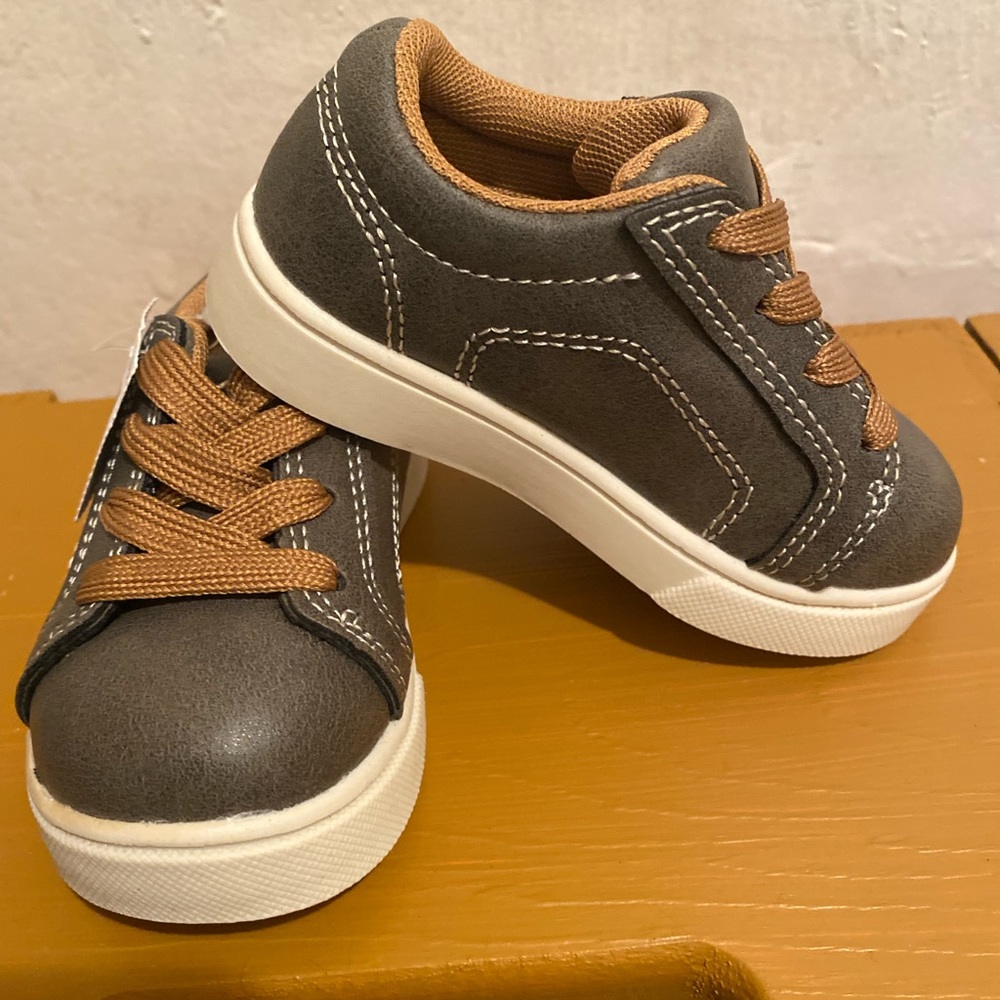 Brand new baby sneakers.